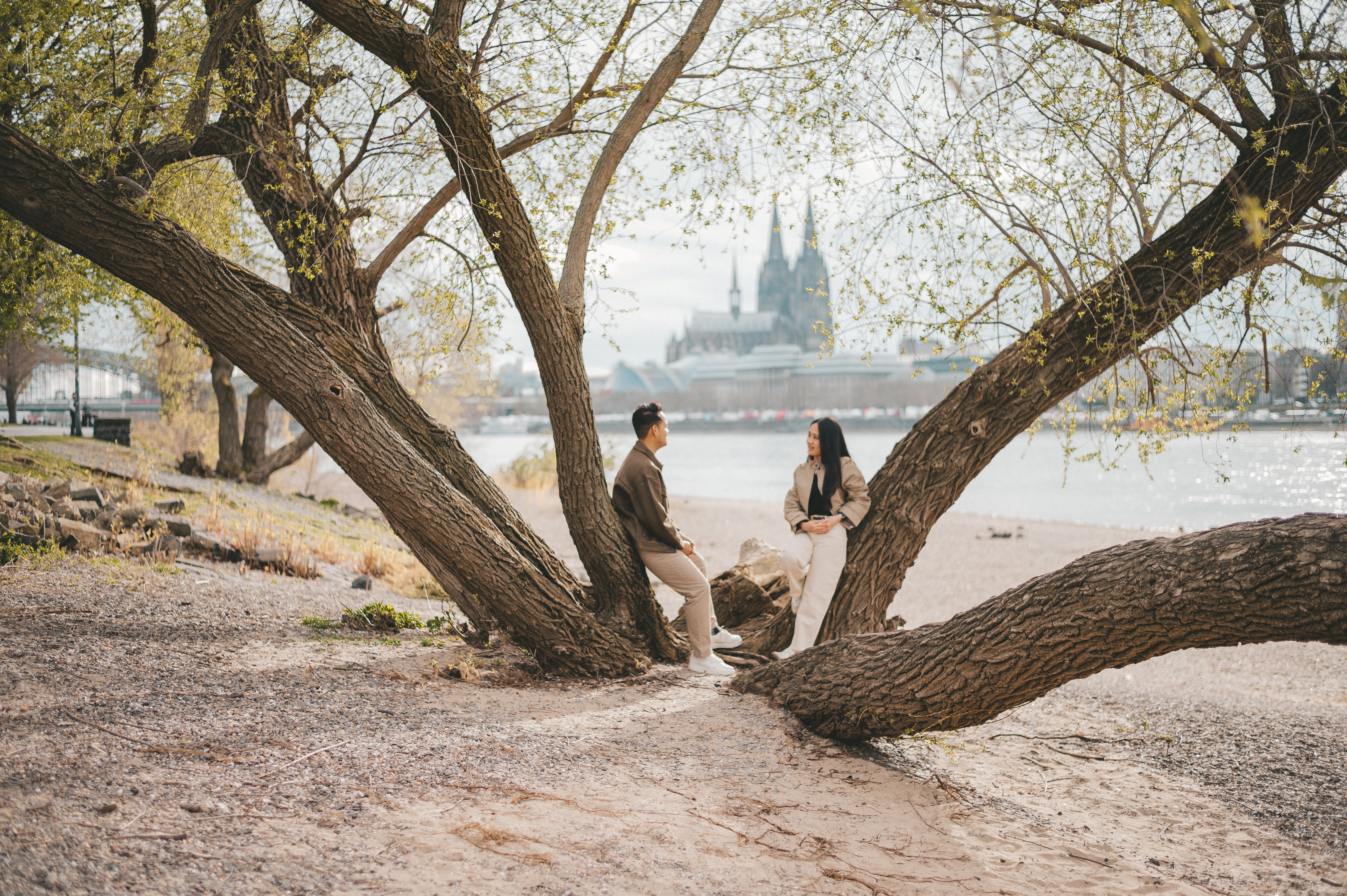 Denny and Yunari - Photo 3